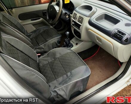 Рено Клио, объемом двигателя 1.4 л и пробегом 285 тыс. км за 2900 $, фото 3 на Automoto.ua
