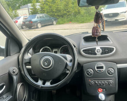 Рено Кліо, об'ємом двигуна 1.2 л та пробігом 248 тис. км за 3650 $, фото 9 на Automoto.ua