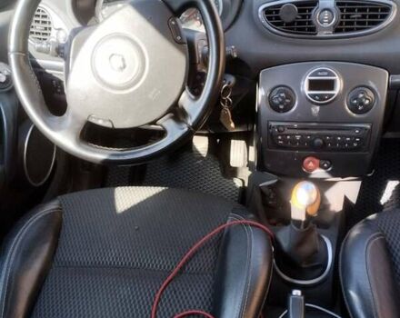 Рено Клио, объемом двигателя 1.5 л и пробегом 236 тыс. км за 4600 $, фото 4 на Automoto.ua