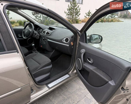 Рено Кліо, об'ємом двигуна 1.2 л та пробігом 197 тис. км за 5600 $, фото 10 на Automoto.ua