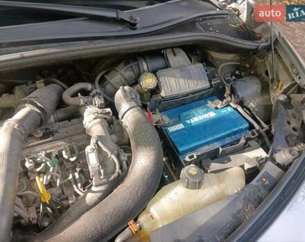 Рено Клио, объемом двигателя 1.5 л и пробегом 175 тыс. км за 4000 $, фото 15 на Automoto.ua