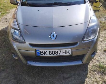 Рено Клио, объемом двигателя 1.5 л и пробегом 236 тыс. км за 4600 $, фото 2 на Automoto.ua