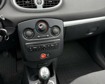 Рено Кліо, об'ємом двигуна 1.2 л та пробігом 197 тис. км за 5600 $, фото 13 на Automoto.ua