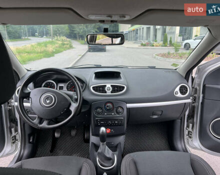 Рено Клио, объемом двигателя 1.15 л и пробегом 317 тыс. км за 5200 $, фото 6 на Automoto.ua