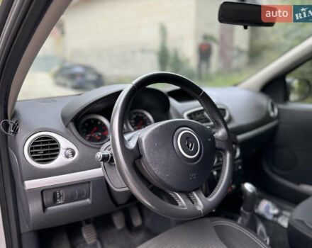 Рено Клио, объемом двигателя 1.5 л и пробегом 298 тыс. км за 5500 $, фото 12 на Automoto.ua
