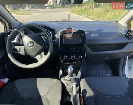 Рено Клио, объемом двигателя 1.5 л и пробегом 255 тыс. км за 8050 $, фото 3 на Automoto.ua