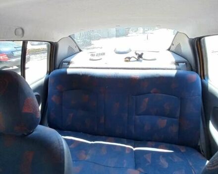 Желтый Рено Клио, объемом двигателя 1.39 л и пробегом 150 тыс. км за 2500 $, фото 7 на Automoto.ua