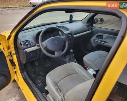 Жовтий Рено Кліо, об'ємом двигуна 1.46 л та пробігом 370 тис. км за 2200 $, фото 8 на Automoto.ua