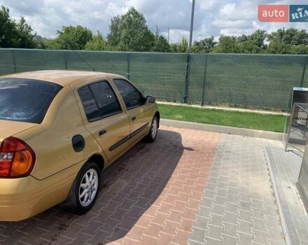 Желтый Рено Клио, объемом двигателя 1.4 л и пробегом 254 тыс. км за 1800 $, фото 6 на Automoto.ua