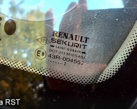Желтый Рено Клио, объемом двигателя 1.4 л и пробегом 173 тыс. км за 3350 $, фото 7 на Automoto.ua