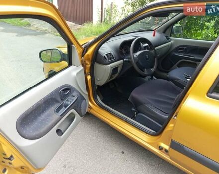 Желтый Рено Клио, объемом двигателя 1.4 л и пробегом 178 тыс. км за 3300 $, фото 7 на Automoto.ua