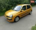Желтый Рено Клио, объемом двигателя 1.4 л и пробегом 178 тыс. км за 3300 $, фото 1 на Automoto.ua