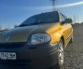 Желтый Рено Клио, объемом двигателя 1.4 л и пробегом 327 тыс. км за 2700 $, фото 1 на Automoto.ua