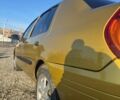 Желтый Рено Клио, объемом двигателя 1.4 л и пробегом 326 тыс. км за 2700 $, фото 1 на Automoto.ua