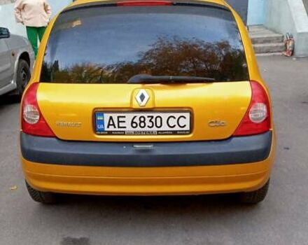 Желтый Рено Клио, объемом двигателя 1.4 л и пробегом 120 тыс. км за 6000 $, фото 3 на Automoto.ua