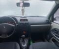 Жовтий Рено Кліо, об'ємом двигуна 1.4 л та пробігом 242 тис. км за 3600 $, фото 4 на Automoto.ua