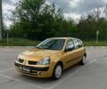 Желтый Рено Клио, объемом двигателя 0 л и пробегом 246 тыс. км за 3100 $, фото 1 на Automoto.ua