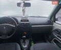 Желтый Рено Клио, объемом двигателя 1.39 л и пробегом 242 тыс. км за 3600 $, фото 4 на Automoto.ua