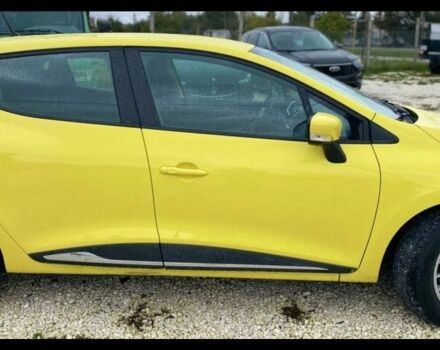 Желтый Рено Клио, объемом двигателя 1.5 л и пробегом 106 тыс. км за 6000 $, фото 4 на Automoto.ua