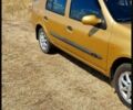 Желтый Рено Клио, объемом двигателя 1.4 л и пробегом 200 тыс. км за 2600 $, фото 2 на Automoto.ua