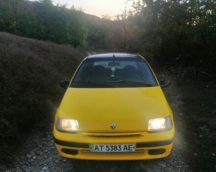 Жовтий Рено Кліо, об'ємом двигуна 1.2 л та пробігом 170 тис. км за 800 $, фото 1 на Automoto.ua