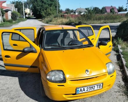 Жовтий Рено Кліо, об'ємом двигуна 1.4 л та пробігом 430 тис. км за 2150 $, фото 1 на Automoto.ua