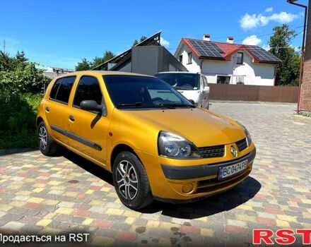 Желтый Рено Клио, объемом двигателя 1.1 л и пробегом 290 тыс. км за 3000 $, фото 1 на Automoto.ua