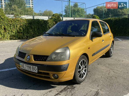 Желтый Рено Клио, объемом двигателя 1.4 л и пробегом 174 тыс. км за 2300 $, фото 1 на Automoto.ua