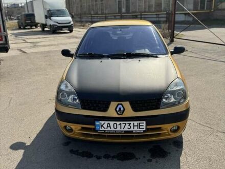 Рено Кліо 2003 у Києві на Automoto.ua Жовтий Рено Кліо, об'ємом двигуна 1.4 л та пробігом 158 тис. км за 4300 $, фото 1 на Automoto.ua