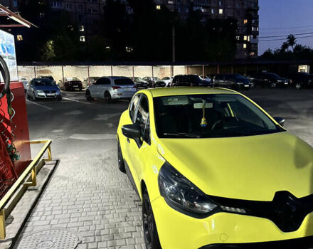 Рено Клио 2013 в Кривом Роге на Automoto.ua Желтый Рено Клио, объемом двигателя 1.15 л и пробегом 290 тыс. км за 7200 $, фото 1 на Automoto.ua