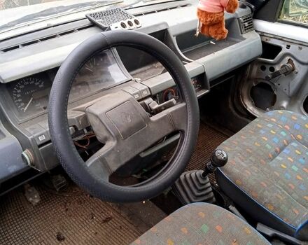 Серый Рено Клио, объемом двигателя 14 л и пробегом 0 тыс. км за 290 $, фото 5 на Automoto.ua