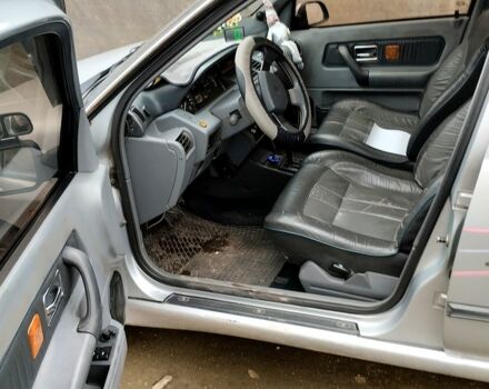 Серый Рено Клио, объемом двигателя 1.4 л и пробегом 100 тыс. км за 2000 $, фото 1 на Automoto.ua