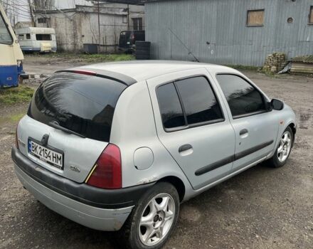 Сірий Рено Кліо, об'ємом двигуна 1.4 л та пробігом 300 тис. км за 3000 $, фото 5 на Automoto.ua