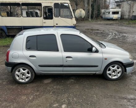 Сірий Рено Кліо, об'ємом двигуна 1.4 л та пробігом 300 тис. км за 3000 $, фото 6 на Automoto.ua