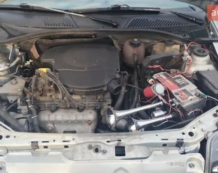 Серый Рено Клио, объемом двигателя 1.4 л и пробегом 328 тыс. км за 3000 $, фото 5 на Automoto.ua