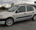 Сірий Рено Кліо, об'ємом двигуна 1.6 л та пробігом 176 тис. км за 840 $, фото 1 на Automoto.ua