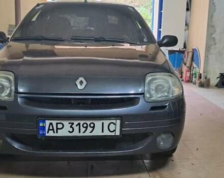 Серый Рено Клио, объемом двигателя 1.39 л и пробегом 112 тыс. км за 3400 $, фото 1 на Automoto.ua