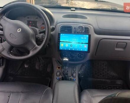 Серый Рено Клио, объемом двигателя 1.4 л и пробегом 328 тыс. км за 3000 $, фото 9 на Automoto.ua