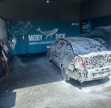 Серый Рено Клио, объемом двигателя 1.39 л и пробегом 112 тыс. км за 3400 $, фото 3 на Automoto.ua