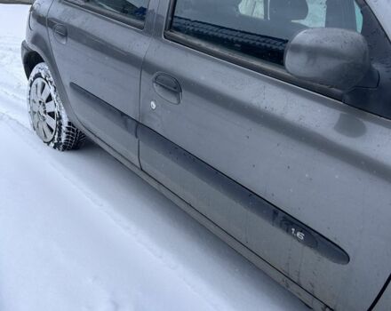 Сірий Рено Кліо, об'ємом двигуна 1.6 л та пробігом 200 тис. км за 3450 $, фото 2 на Automoto.ua