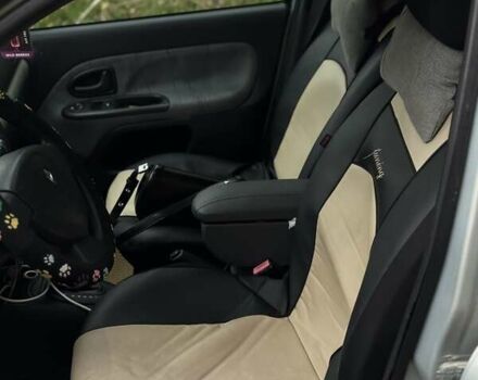 Серый Рено Клио, объемом двигателя 1.39 л и пробегом 196 тыс. км за 3850 $, фото 5 на Automoto.ua