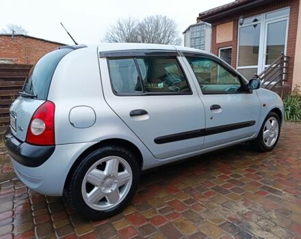 Серый Рено Клио, объемом двигателя 1.4 л и пробегом 216 тыс. км за 2999 $, фото 2 на Automoto.ua