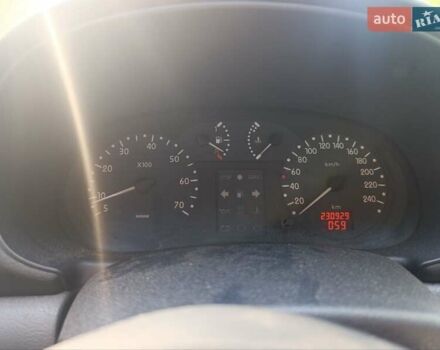 Рено Клио 2001 в Харькове на Automoto.ua Серый Рено Клио, объемом двигателя 1.39 л и пробегом 231 тыс. км за 2300 $, фото 3 на Automoto.ua
