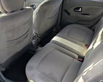 Серый Рено Клио, объемом двигателя 1.15 л и пробегом 270 тыс. км за 2850 $, фото 6 на Automoto.ua