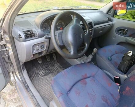 Рено Клио 2001 в Харькове на Automoto.ua Серый Рено Клио, объемом двигателя 1.39 л и пробегом 231 тыс. км за 2300 $, фото 4 на Automoto.ua