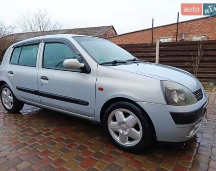 Серый Рено Клио, объемом двигателя 1.4 л и пробегом 216 тыс. км за 3500 $, фото 1 на Automoto.ua
