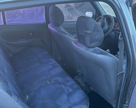 Серый Рено Клио, объемом двигателя 1.39 л и пробегом 420 тыс. км за 2500 $, фото 15 на Automoto.ua