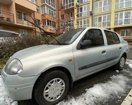Серый Рено Клио, объемом двигателя 1.4 л и пробегом 140 тыс. км за 3100 $, фото 2 на Automoto.ua