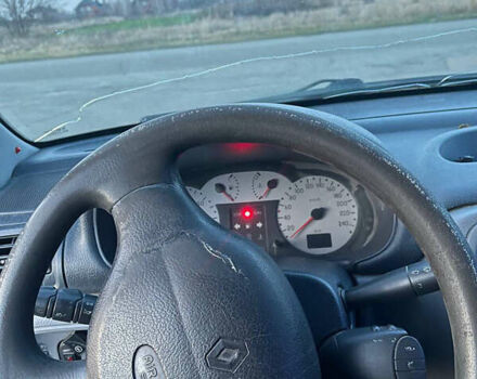 Серый Рено Клио, объемом двигателя 1.39 л и пробегом 420 тыс. км за 2500 $, фото 31 на Automoto.ua