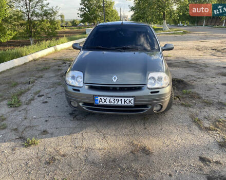 Серый Рено Клио, объемом двигателя 1.39 л и пробегом 164 тыс. км за 2999 $, фото 11 на Automoto.ua